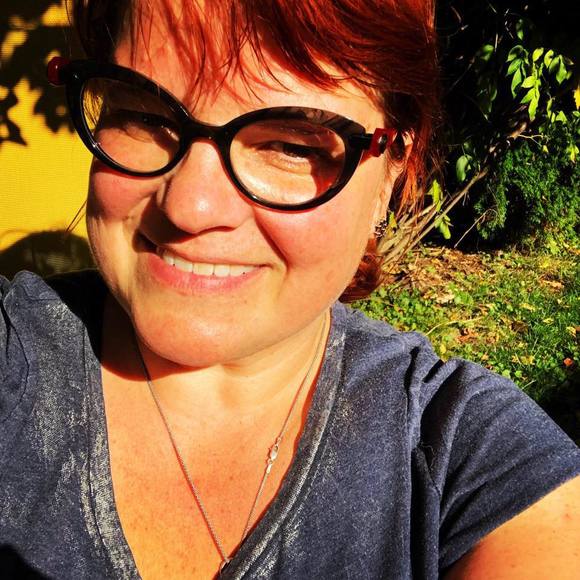 Meet your Posher, Roxana - Picture 1 of 1